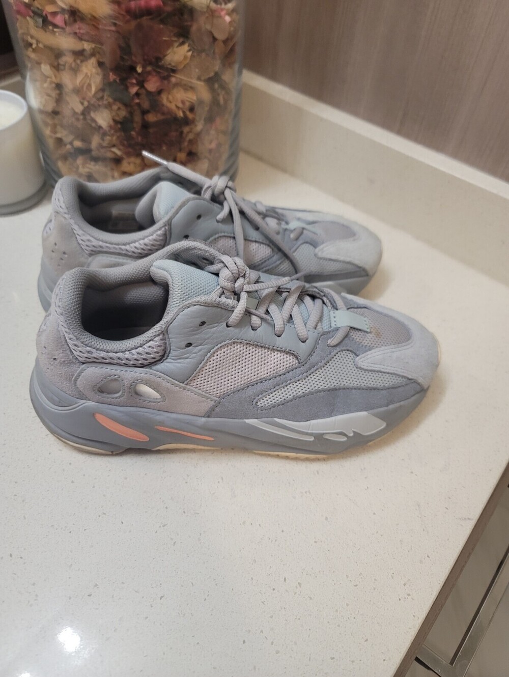 adidas Yeezy Boost 700 Utility Low Top Suede Sneakers Sz 7 Gray - Picture 3 of 10